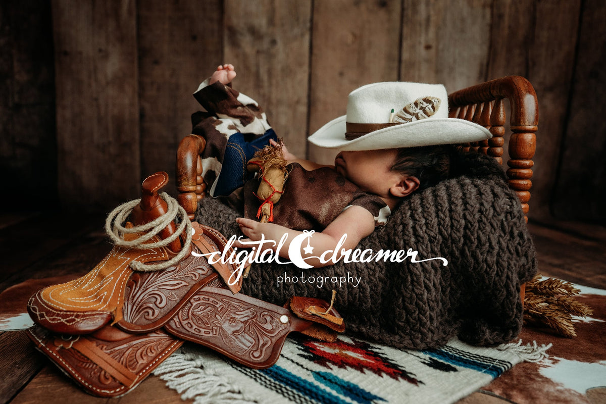 Saddles handmade, genuine, leather newborn size