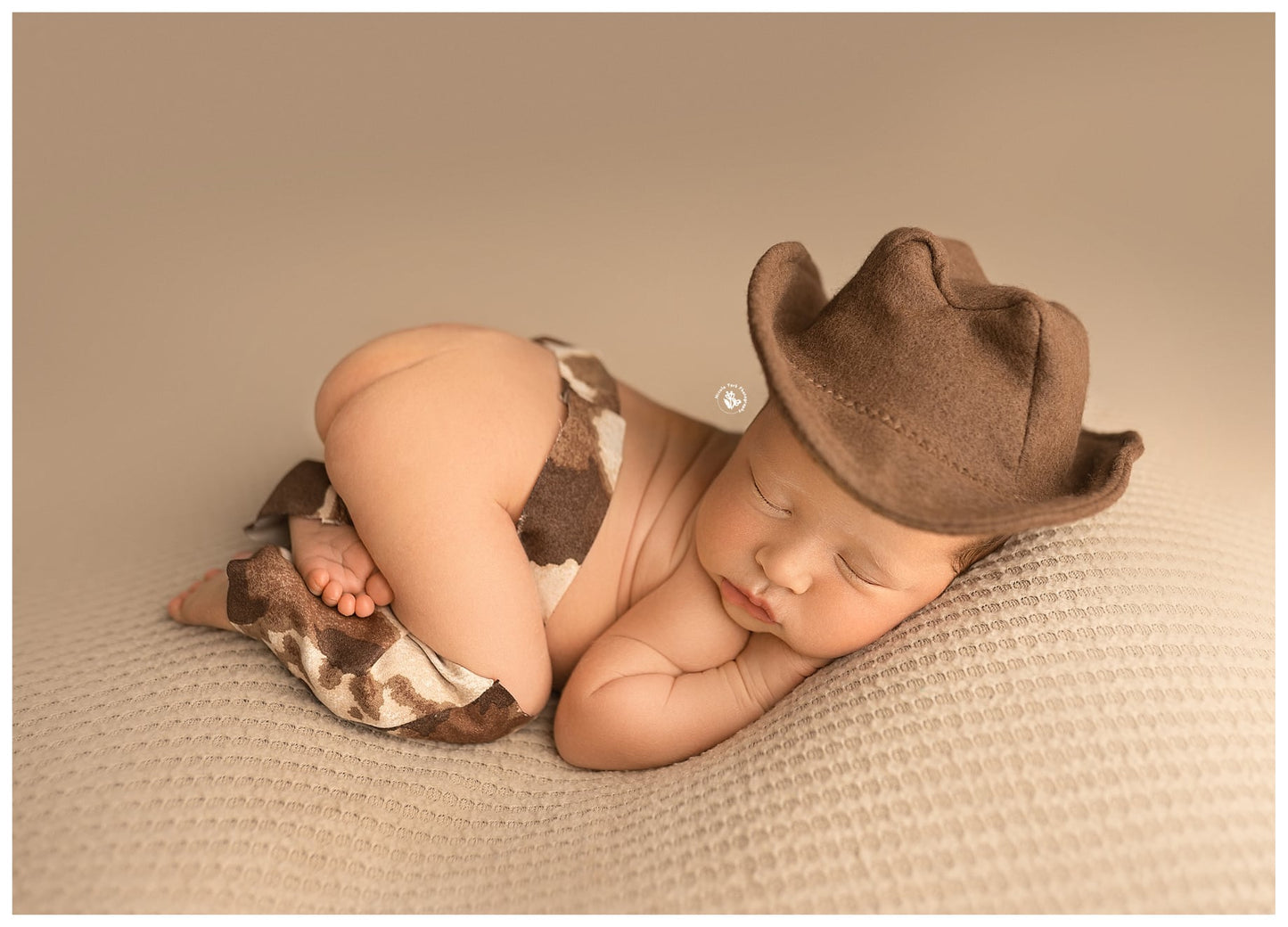 Newborn Cowboy / Saddle / chaps