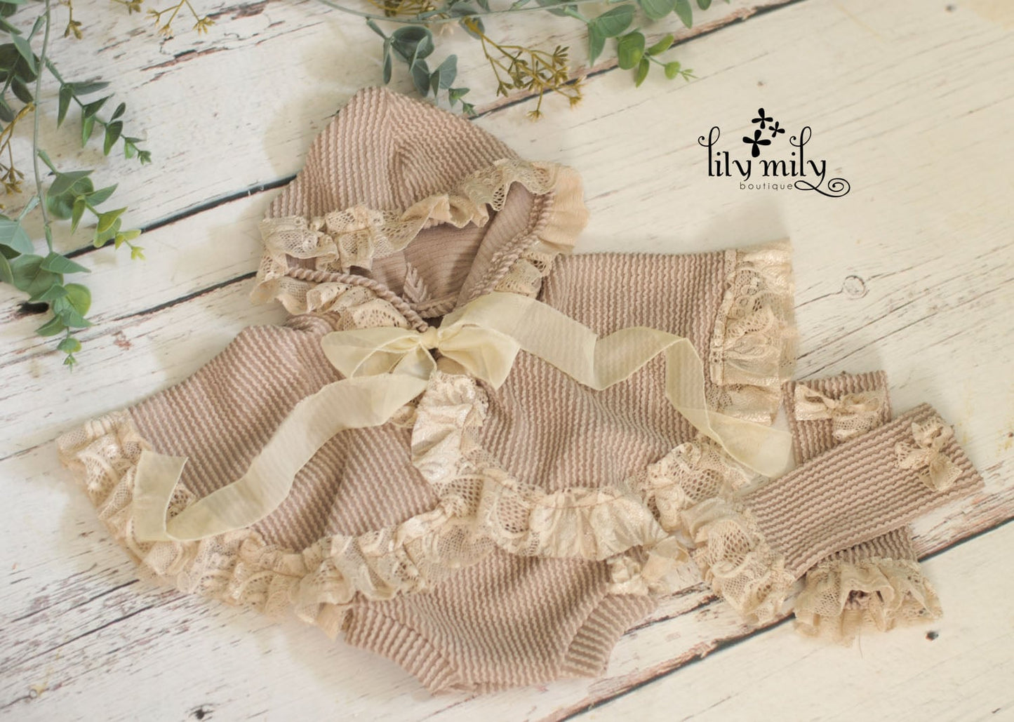 Newborn caplet, bump and leggings |Newborn photo prop
