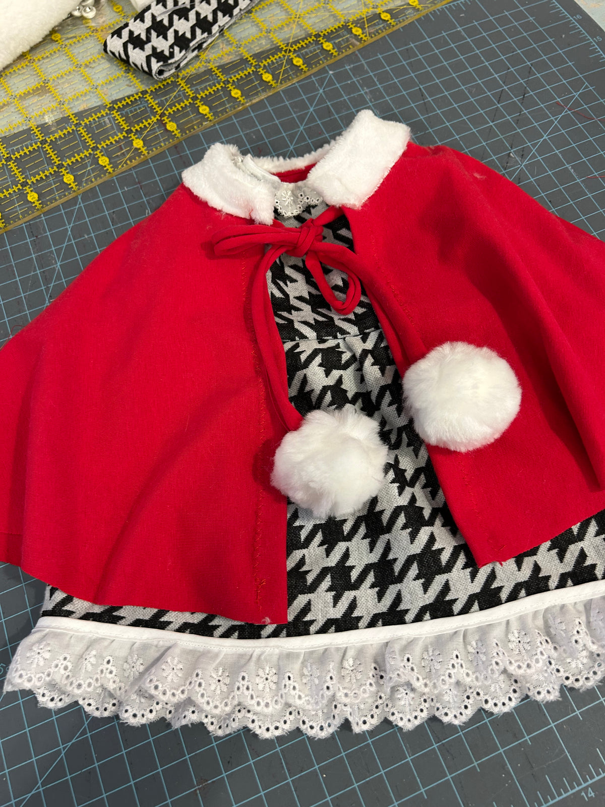 Newborn Christmas Outfit, Cindy Who, Dress and Cape.