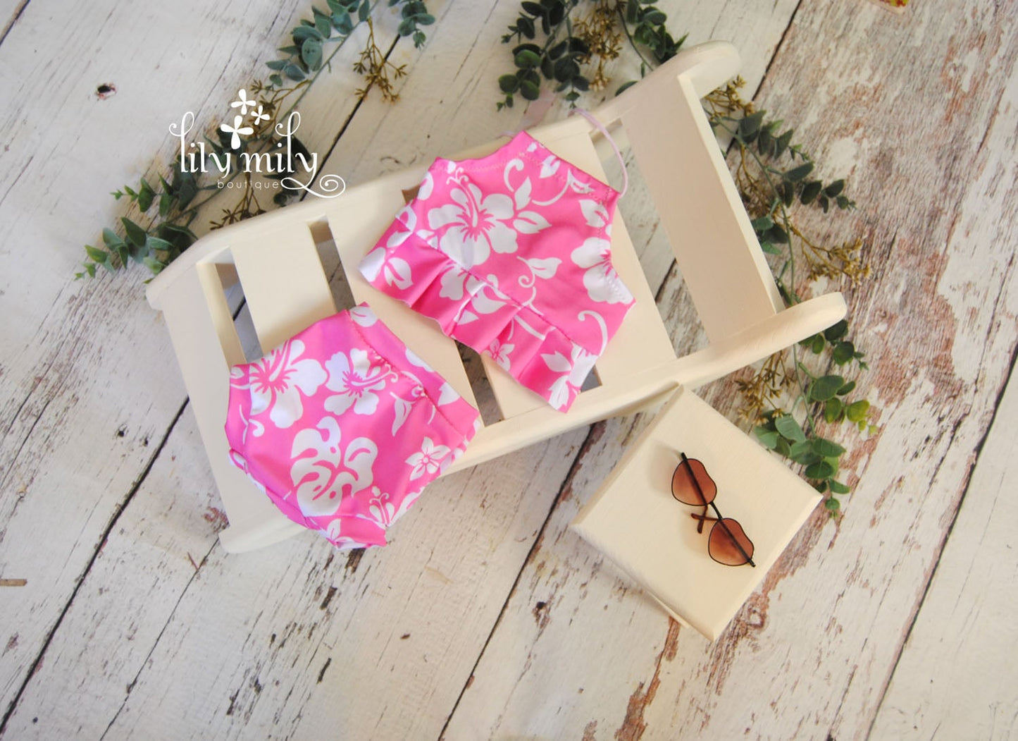 Tropical Trunks, bikini, and towels, Pink and Blue