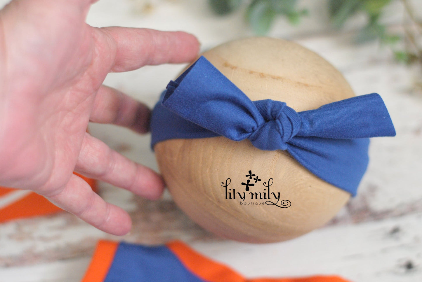 Newborn Basket Ball Outfit, Sweatband, reversible Knotted Bow, New York Nicks Photo Prop
