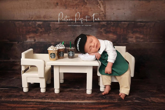 Table and chairs newborn