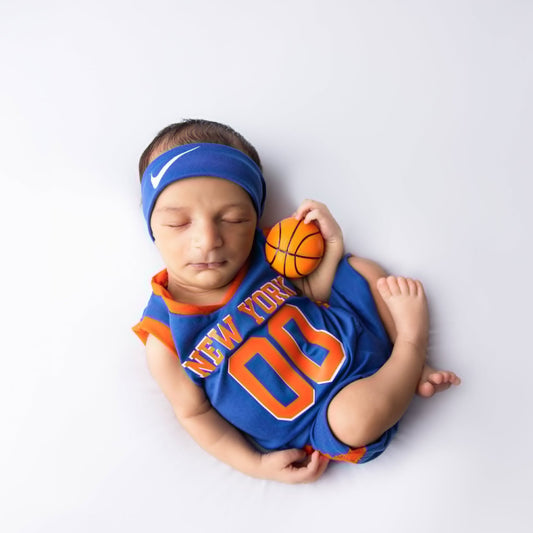 Newborn Basket Ball Outfit, Sweatband, reversible Knotted Bow, New York Nicks Photo Prop