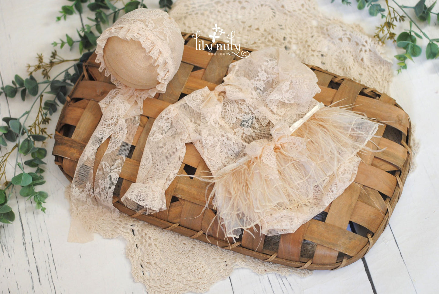 Newborn Lace Romper | Ruffled Butt w/ Feathers, Bonnet to match