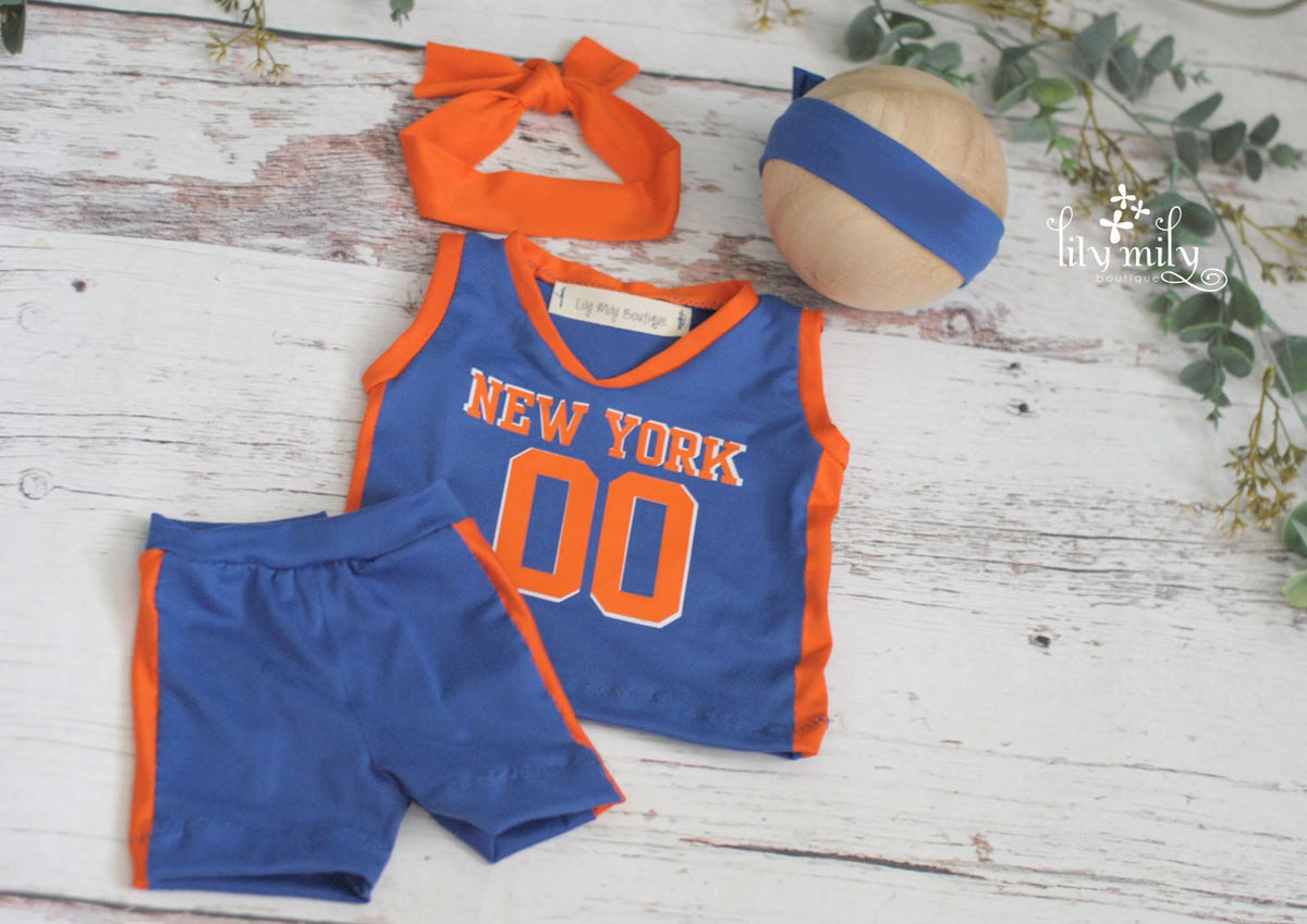 Newborn Basket Ball Outfit, Sweatband, reversible Knotted Bow, New York Nicks Photo Prop
